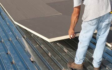 benefits of insulating Pinehurst flat roofing